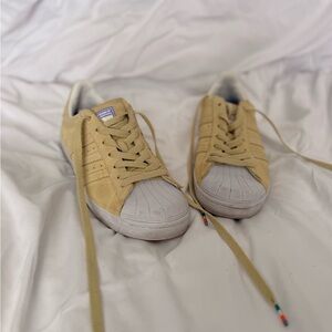 Adidas Superstar Skateboarding Yellow Suede Sneakers Men’s 7.5
